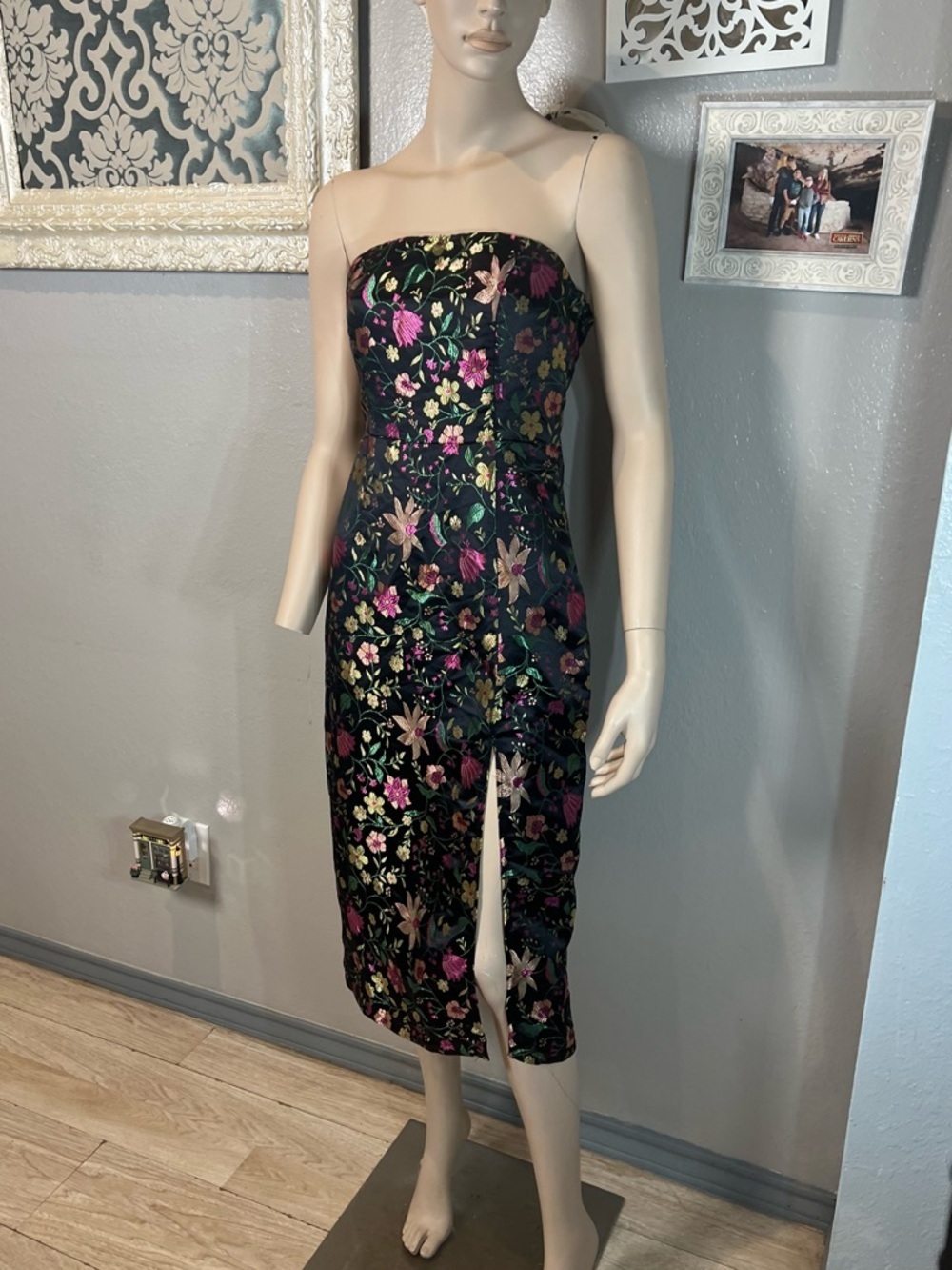Lulu’s Strapless Black Floral Midi Dress with Thigh Slit